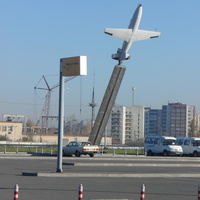 Памятник самолёту Би-1