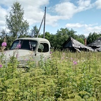 брошенный грузовик ЗИЛ-157 в д. Мишутино