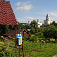 Улица Монастырская. Вид на монастырь.