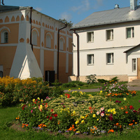 Варлаамо-Хутынский Спасо-Преображенский женский монастырь. Территория.