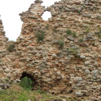 Остатки замковой стены