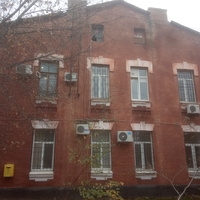 Старые здания на улице Новосёловской.
