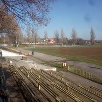 Стадион имени Скорука-Первого Президента Федерации Футбола Томаковского района.