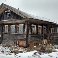 брошенный деревенский дом в д. Данилов Починок