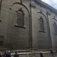 Церковная стена