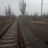 Здесь ходили поезда к шахтам № 7,  5-Бис  "Трудовская",асфальтно-бетонному заводу.