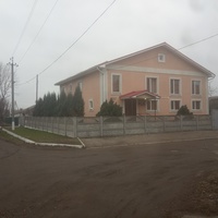 Церковь ЕХБ на углу улиц Шевченко и Довженко.