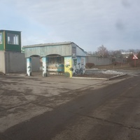 Конечная остановка автобусов " Консервный завод ".