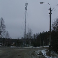 Базовая станция сотовой связи на трассе Р-105 близ деревни Дубасово