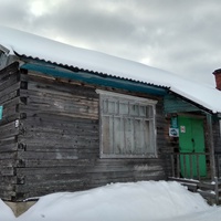 здание магазина в д. Тиуновская