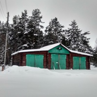 здание гаража в д. Малаховский Бор