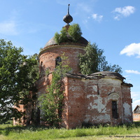 Церковь Троицы Живоначальной  в д. Ратмирово