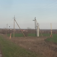 Сооружения Энергоструктуры на въезде в село.