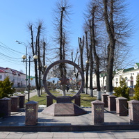Первый в России памятник военным связистам, павшим на полях сражений в годы Великой Отечественной войны.