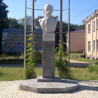 Памятник Тарасу Григорьевичу Шевченко.