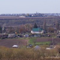 Вид на Ревовку с бывшего Пляковского верхнего животноводческого комплекса.