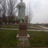 Памятник Тарасу Григорьевичу Шевченко.