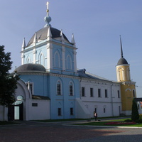 Покровский храм Свято-Троицкого Ново-Голутвина женского монастыря