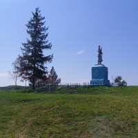 Братская могила советских воинов. Похоронено 117 воинов.Южная окраина села, на высокой горе.