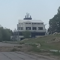 Здание Запорожского речного порта имени Ленина.