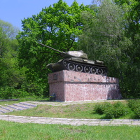 Танк Т-34 в честь воинов 5-й гвардейской танковой армии под командованием генерала П.А.Ротмистрова которые освобождали Знаменку.