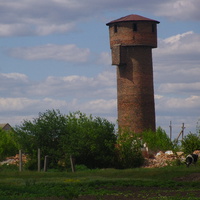 Заводская водонапорная башня.