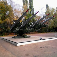 Памятник Зенитно-ракетной установке С - 125 "Нева" (на мемориале 411 Береговая батарея).