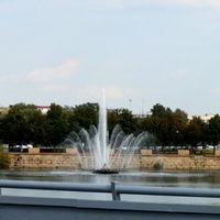 Каскад фонтанов на реке Миасс
