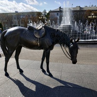 Комаровский рынок Минск - памятник лошади