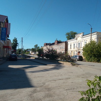 Купеческие особняки на одной из центральных улиц.