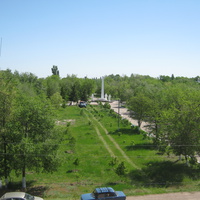 Парк основан в 1938 г. под названием "Клубный сад". Фото 27.5.2020г.