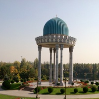 мемориальный комплекс "Шахидлар хотираси"