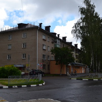 Дом №2 на улице маршала Жукова