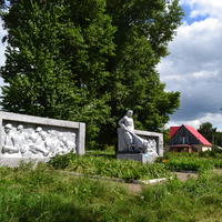Братская могила советских воинов,погибших на территории Архангельского сельского совета