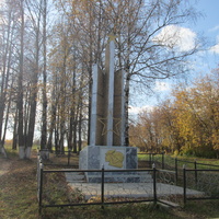 Памятник в Тыловае.