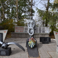 Братская могила павших советских воинов в деревне Подвилье