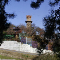 Сторожевая башня (башня влюблённых) в Атажукинском саду