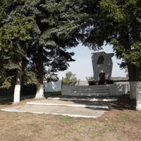 Памятник погибшим односельчан в годы войны
