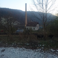Труба бывшего известкового завода в 4-м посёлке (микрорайоне) села Белая Речка