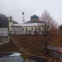 Cтроящаяся мечеть в 3-м посёлке (микрорайоне) села Белая Речка около санатория "Целебные воды".