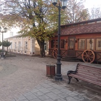 Кафе "Molinari" и "Кавказский дворик" на Кабардинской улице (пешеходная зона)