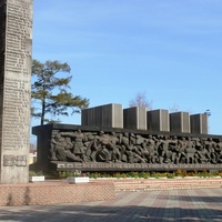 Памятник железнодорожникам погибшим в годы ВОВ