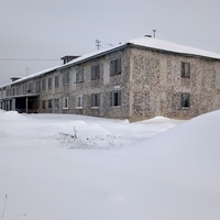 здание общежития в Верхнеижемском