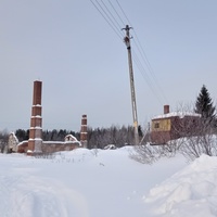 бывшее здание кирпичного завода в пос. Кирпичный (Верхнеижемский)