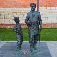 Памятник городовому у  Тульского кремля