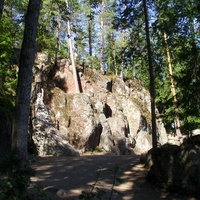 Каменное ущелье Святого Николая скального пейзажного парка "Монрепо"