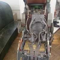 Музей истории покорения неба. Кресло аварийного покидания самолёта (катапультное) КС-2 от СУ-7Б.
