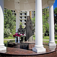 Памятник Самарским Митропалитам