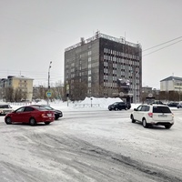 Здание АО "Воркутауголь" в Воркуте.