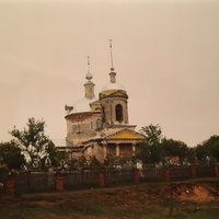 Храм Успения Пресвятой Богородицы. 1994г., возобновлена служба.